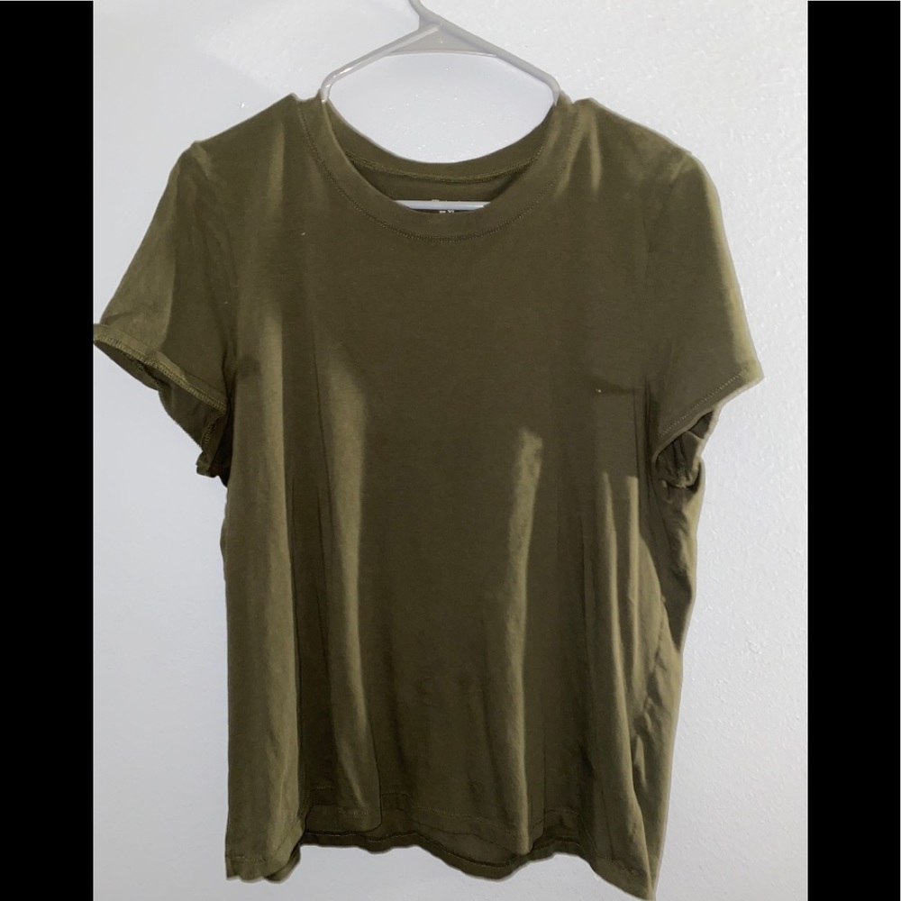 madewell tee... only worn once!